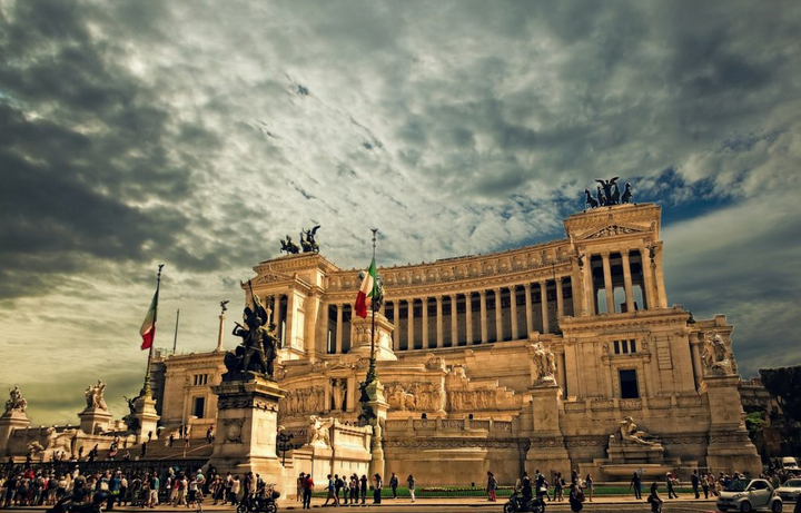 Weed in Rome: Best Guide to Get Weed in Rome